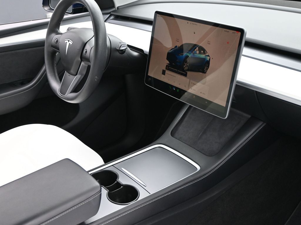 2024 Tesla Model Y Long Range Dual Motor All-Wheel Drive