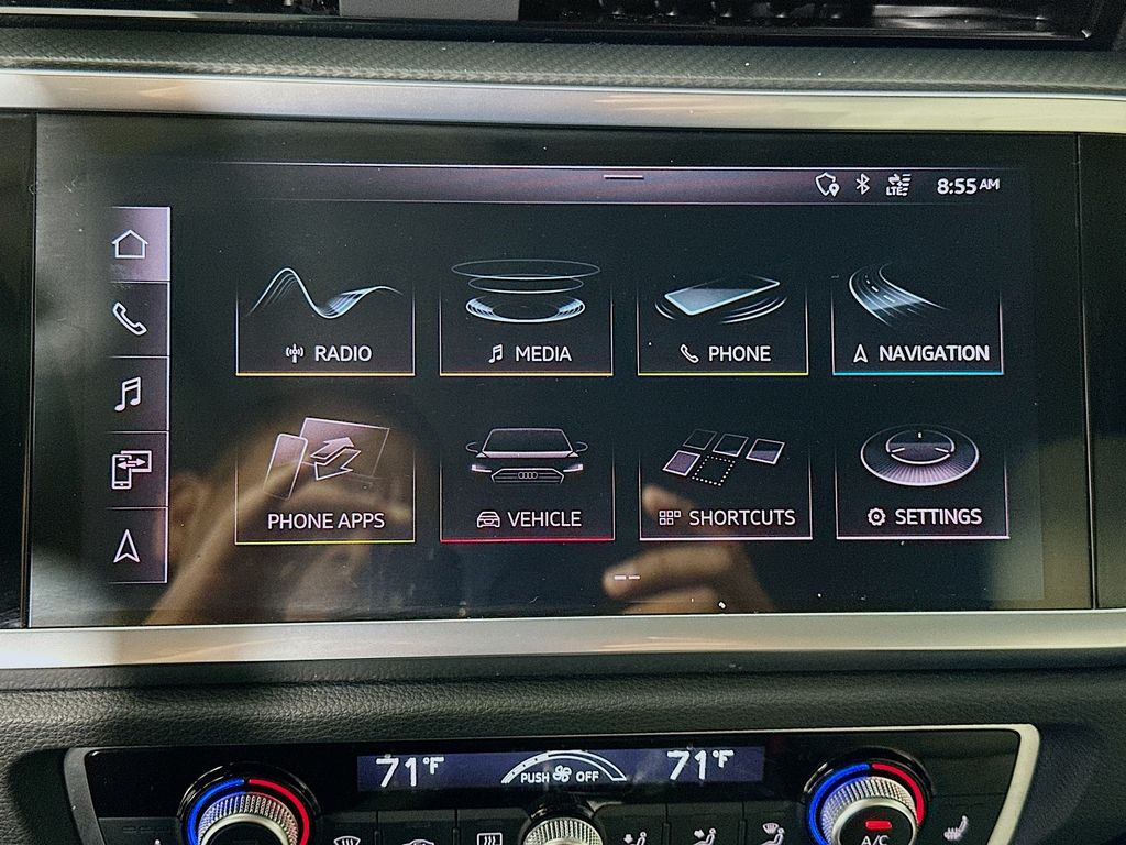 Thumbnail: 2021 Audi Q3 - 15