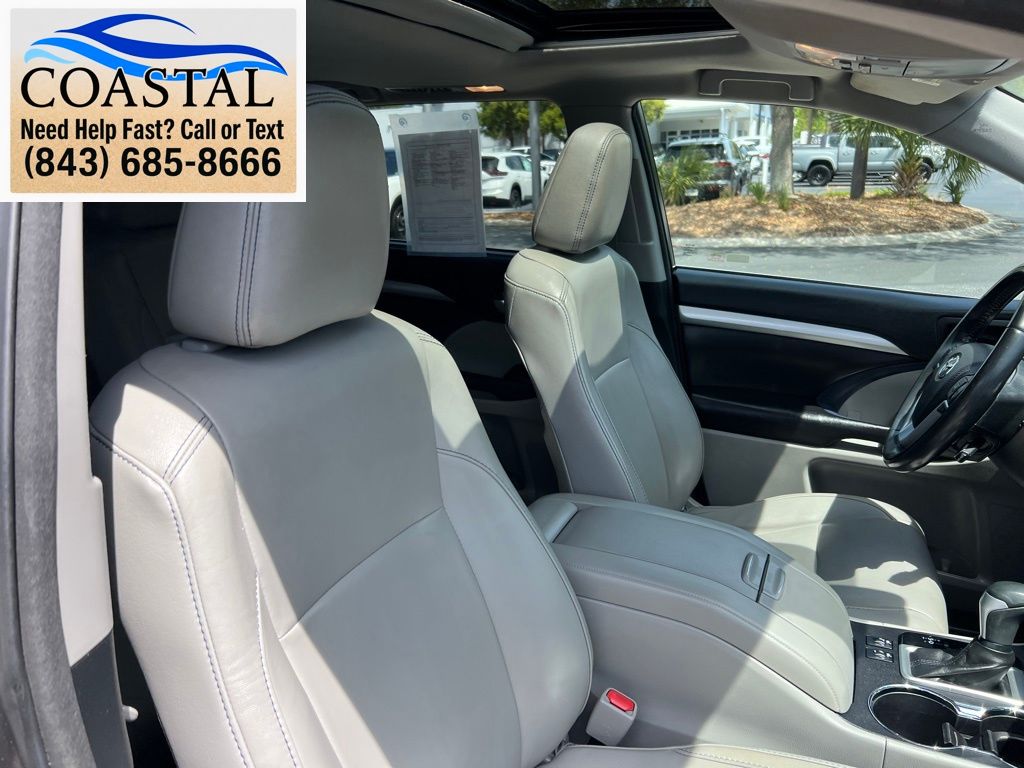 2017 Toyota Highlander XLE Gray at Davis Toyota of Orangeburg