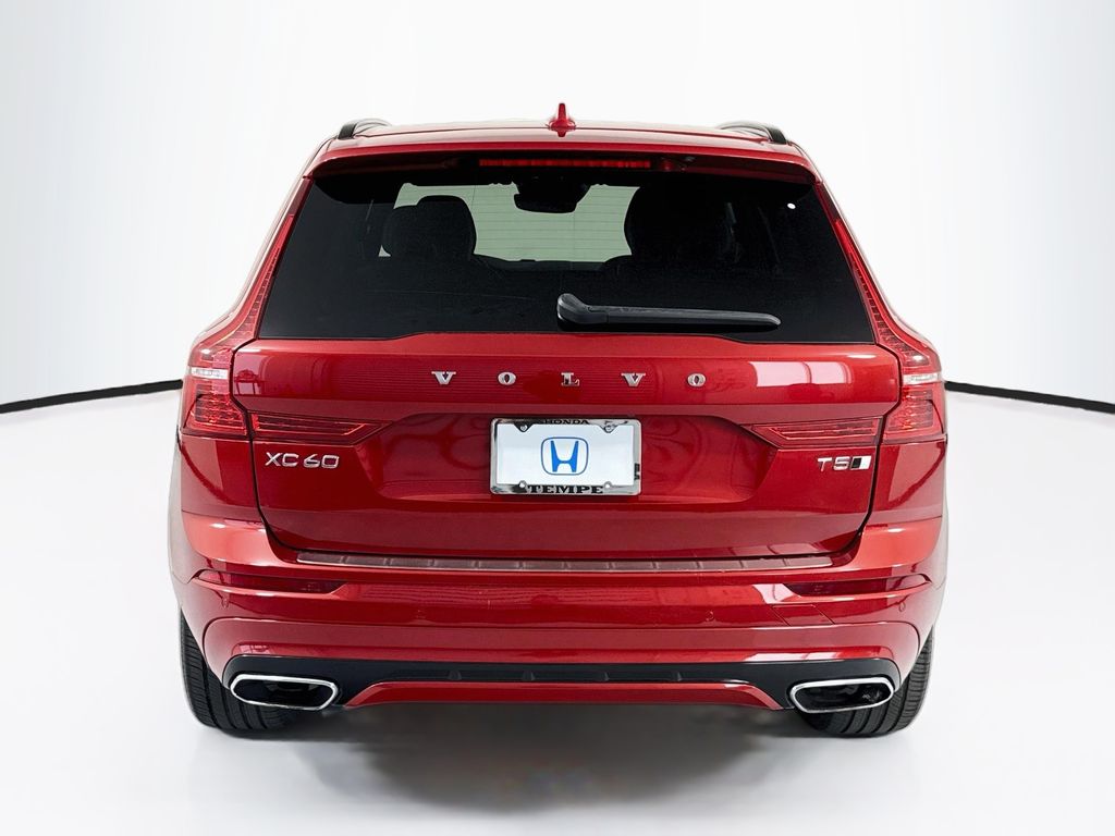 Thumbnail: 2021 Volvo XC60 - 6