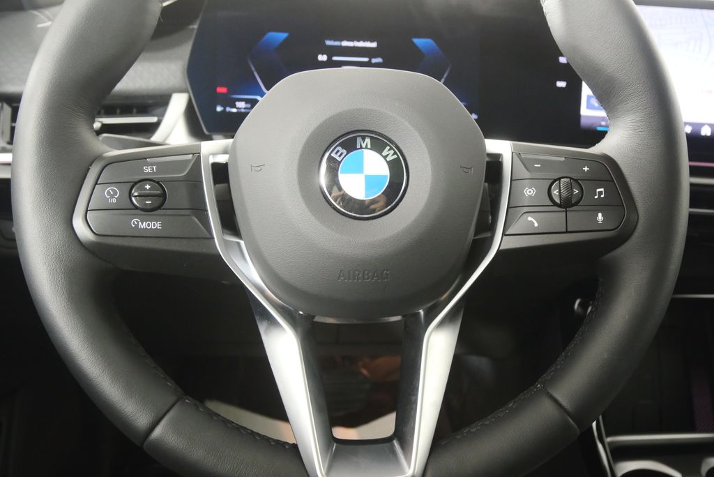 Thumbnail: 2025 BMW X2 - 18