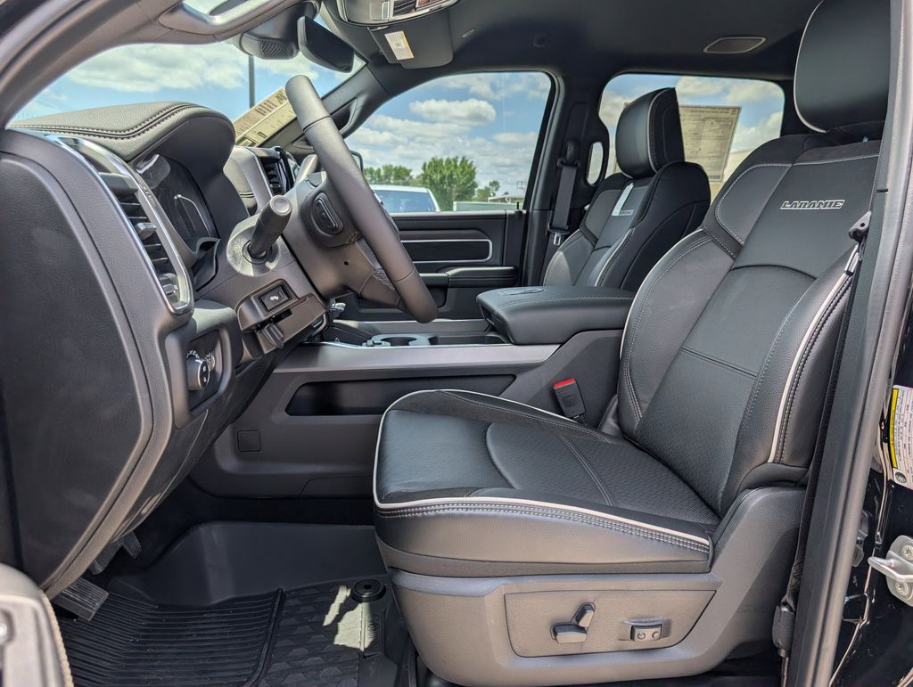 2026 Ram 2500 Laramie Black at River Oaks CDJR