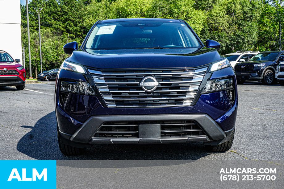 2025 Nissan Rogue SV - Photo 10