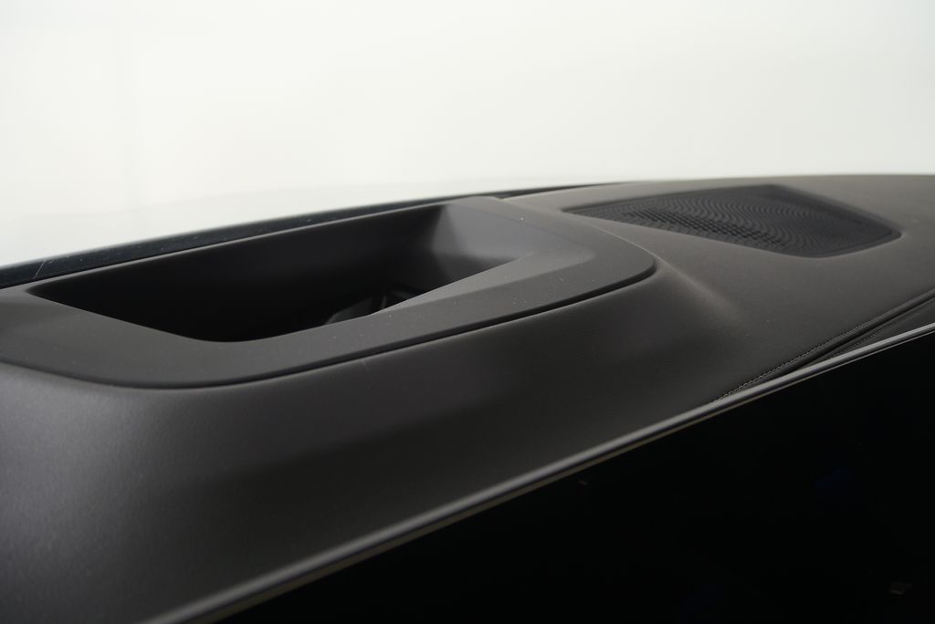 Thumbnail: 2026 BMW X5 - 15