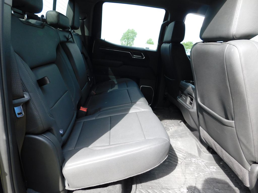 Thumbnail: 2025 Chevrolet Silverado 1500 - 5