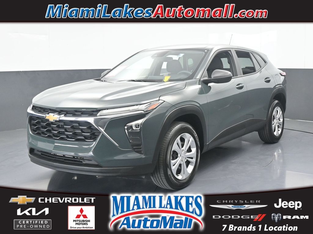 2025 Chevrolet Trax LS's photo