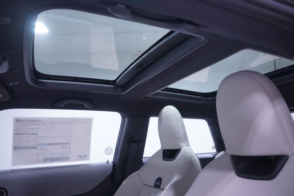 Thumbnail: 2026 MINI Cooper - 8