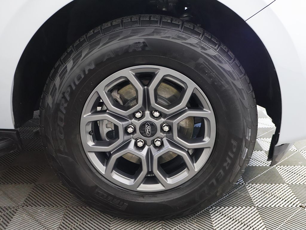 Used 2025 Silver Ford Active image 22