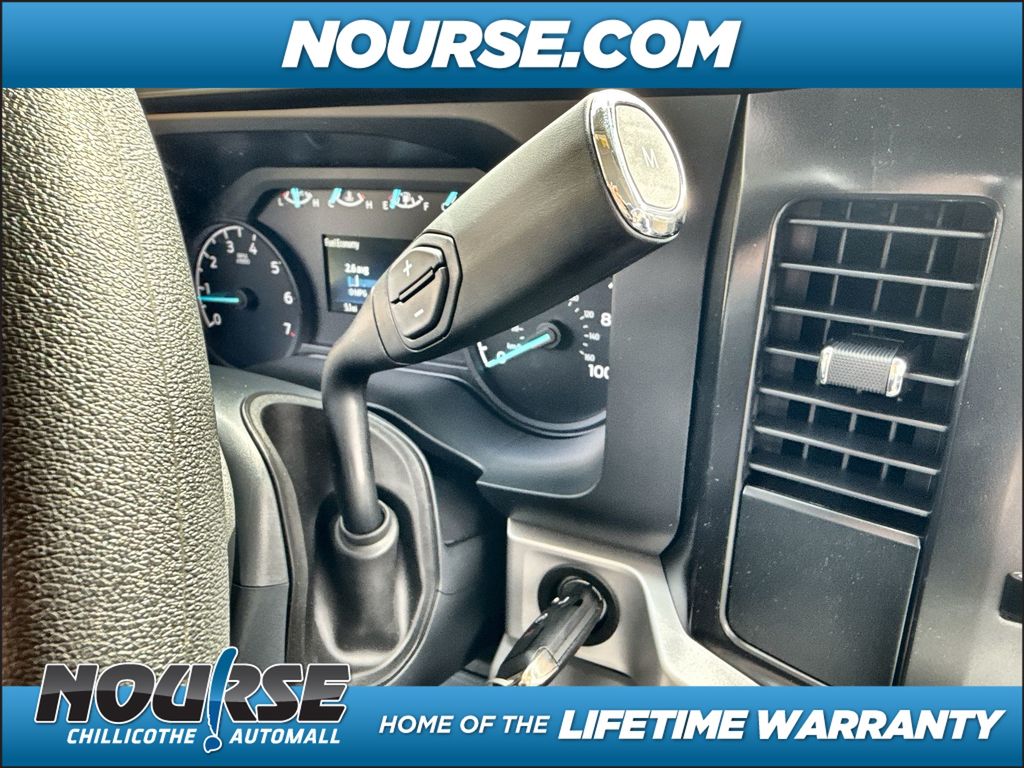 2025 Ford F-250SD XL photo