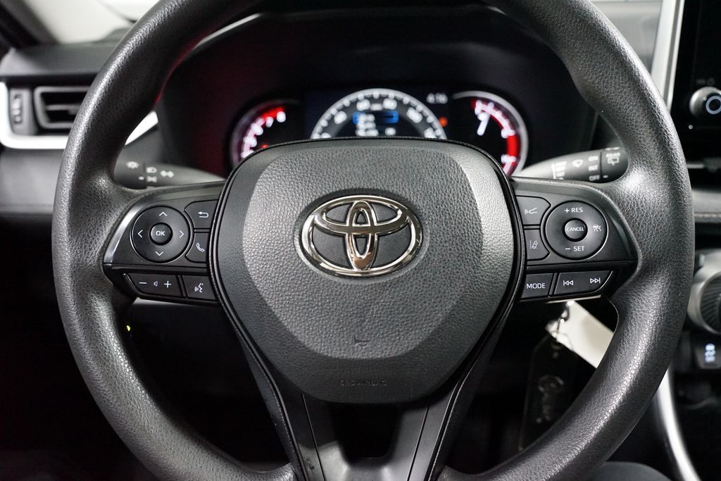 Thumbnail: 2024 Toyota RAV4 - 12