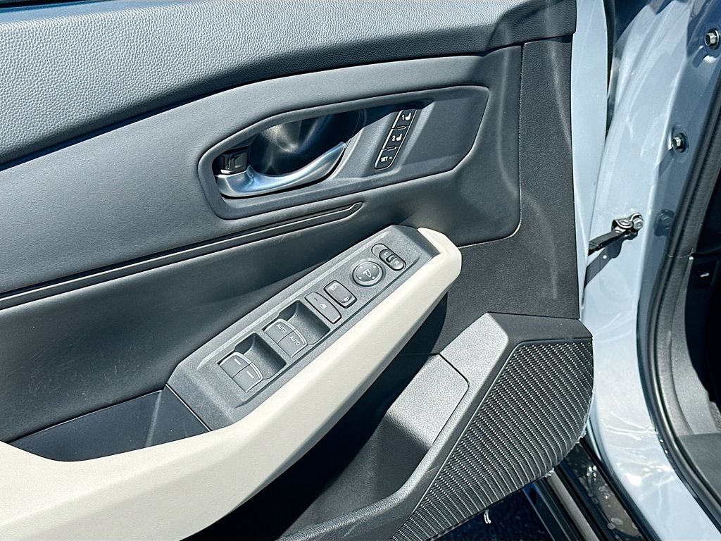 Thumbnail: 2025 Honda Accord - 19