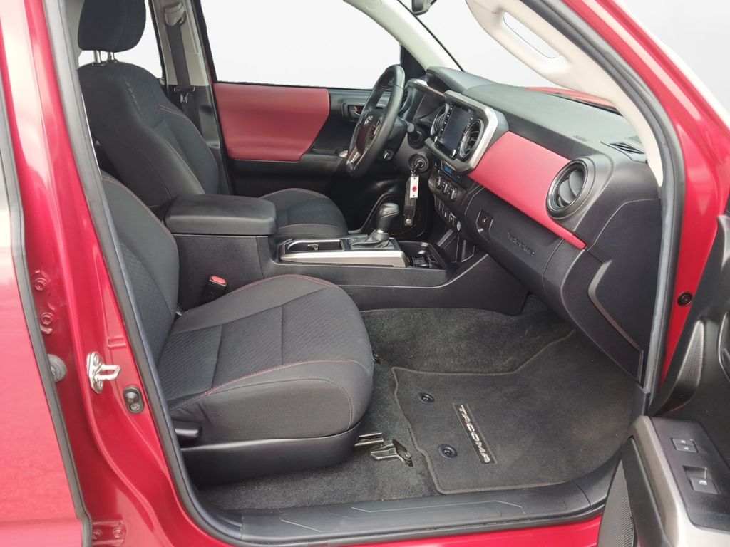 Used Car 2022 Toyota Tacoma  Sr5 For Sale Under $30,000 In Austin, Texas