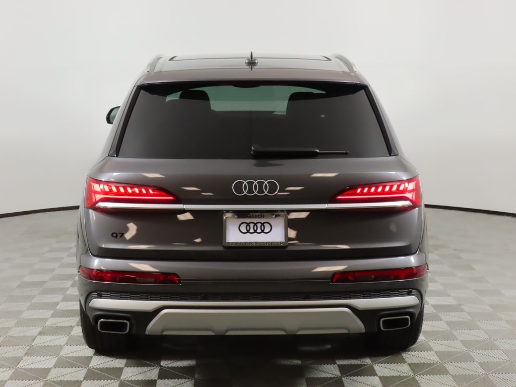 2025 Audi Q7  4