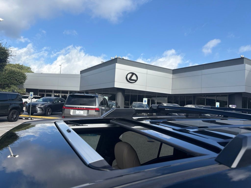 Thumbnail: 2026 Lexus GX - 10