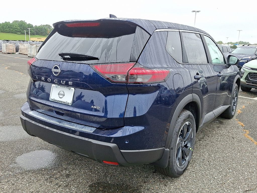 Thumbnail: 2026 Nissan Rogue - 4