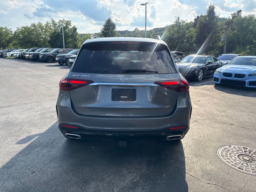 Used 2025 Gray Mercedes-Benz GLE 580 image 5