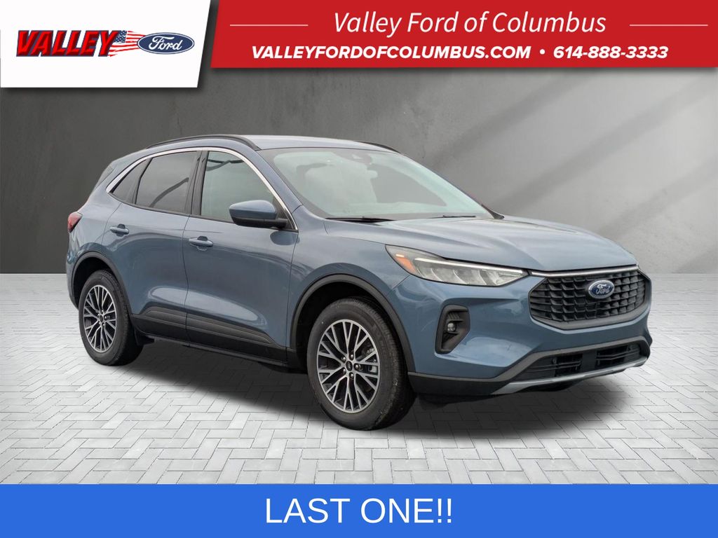 Vapor Blue Metallic 2024 Ford Escape Hybrid Plug-in SUV / Crossover Front-Wheel Drive Continuously Variable Transmission