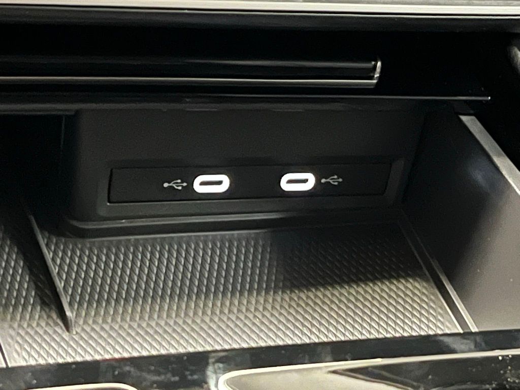 2026 Volkswagen Atlas SEL - Photo 13