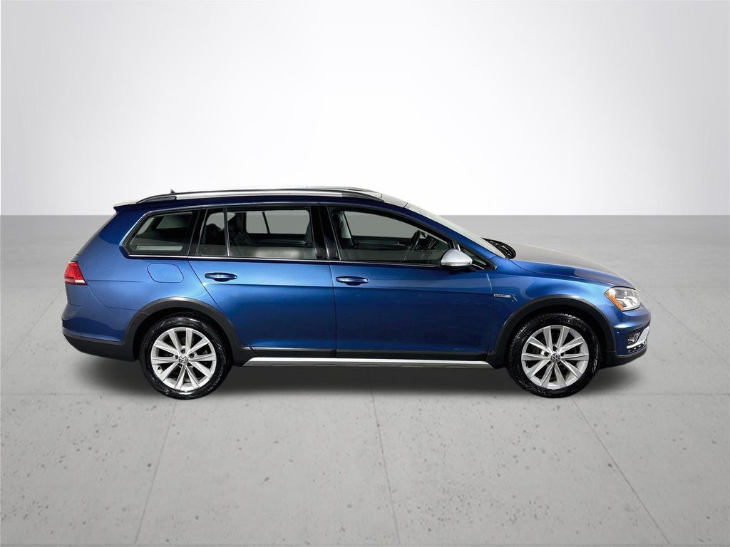 2017 Volkswagen Golf Alltrack TSI SE