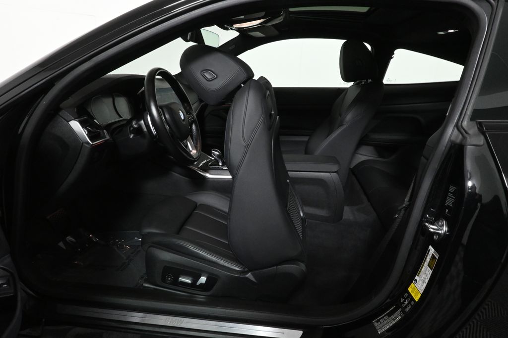 Thumbnail: 2021 BMW 4 Series - 31