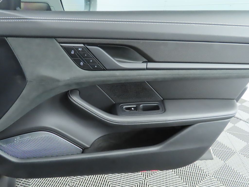 Thumbnail: 2023 Porsche Taycan - 26