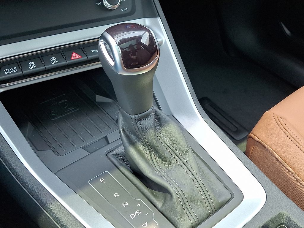 2025 Audi Q3  12