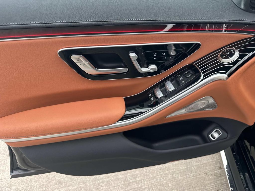 Thumbnail: 2026 Mercedes-Benz S-Class - 17