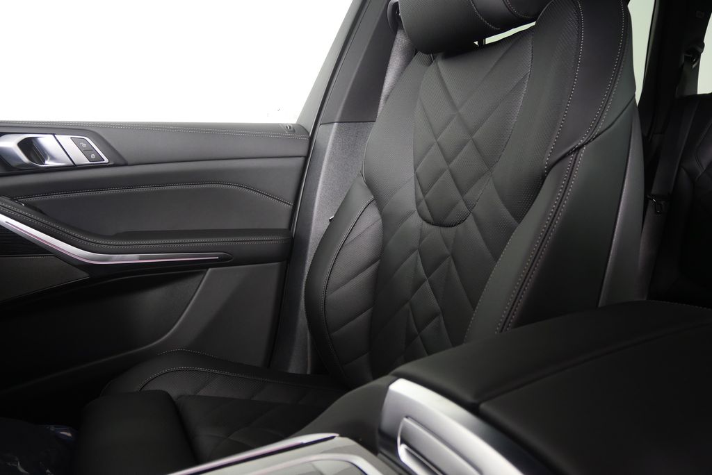 Thumbnail: 2026 BMW X5 - 23