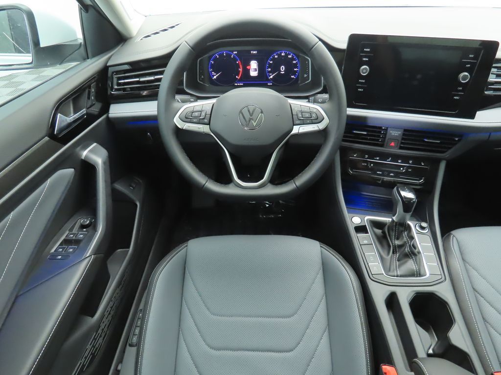 Thumbnail: 2025 Volkswagen Jetta - 10