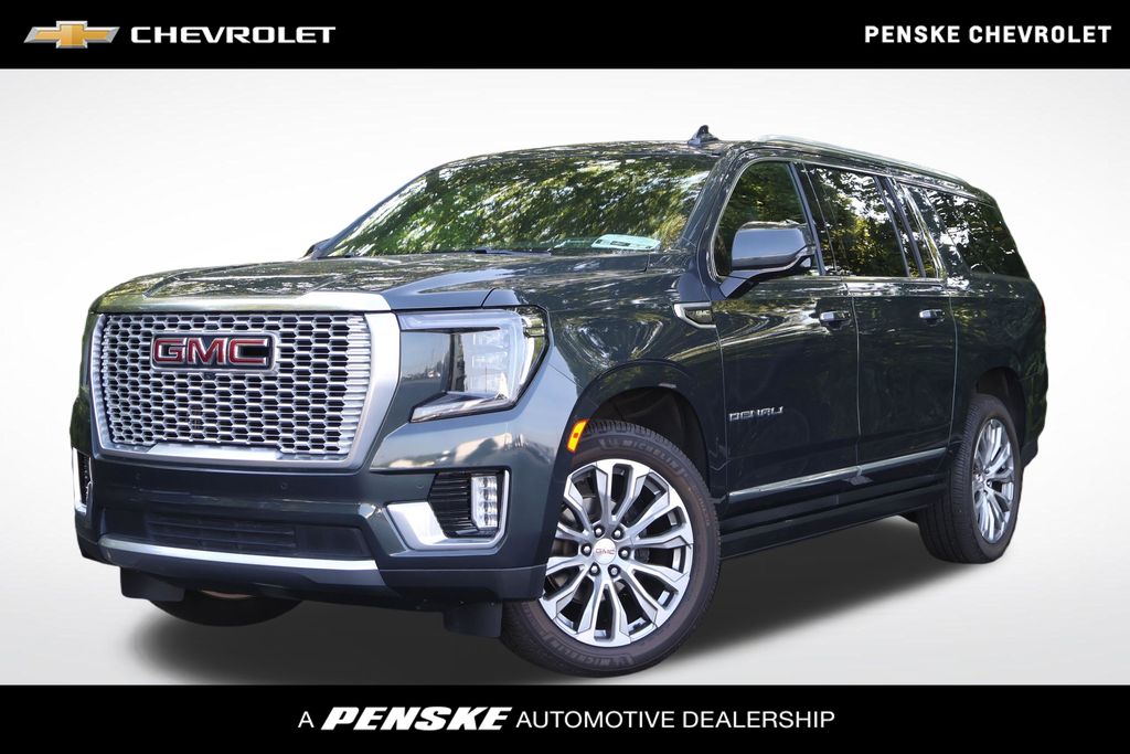 Hunter Green 2022 GMC Yukon XL SUV / Crossover Four-Wheel Drive 