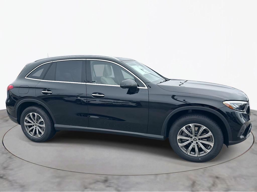 Thumbnail: 2026 Mercedes-Benz GLC - 4