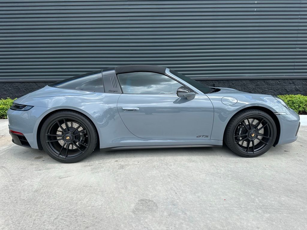 Thumbnail: 2024 Porsche 911 - 9