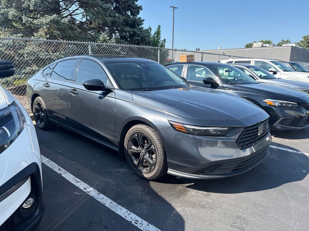 Meteorite Gray Metallic 2025 Honda Accord Sedan Front-Wheel Drive Continuously Variable Transmission