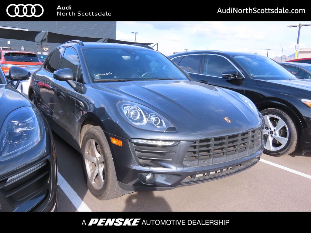 Thumbnail: 2017 Porsche Macan - 1
