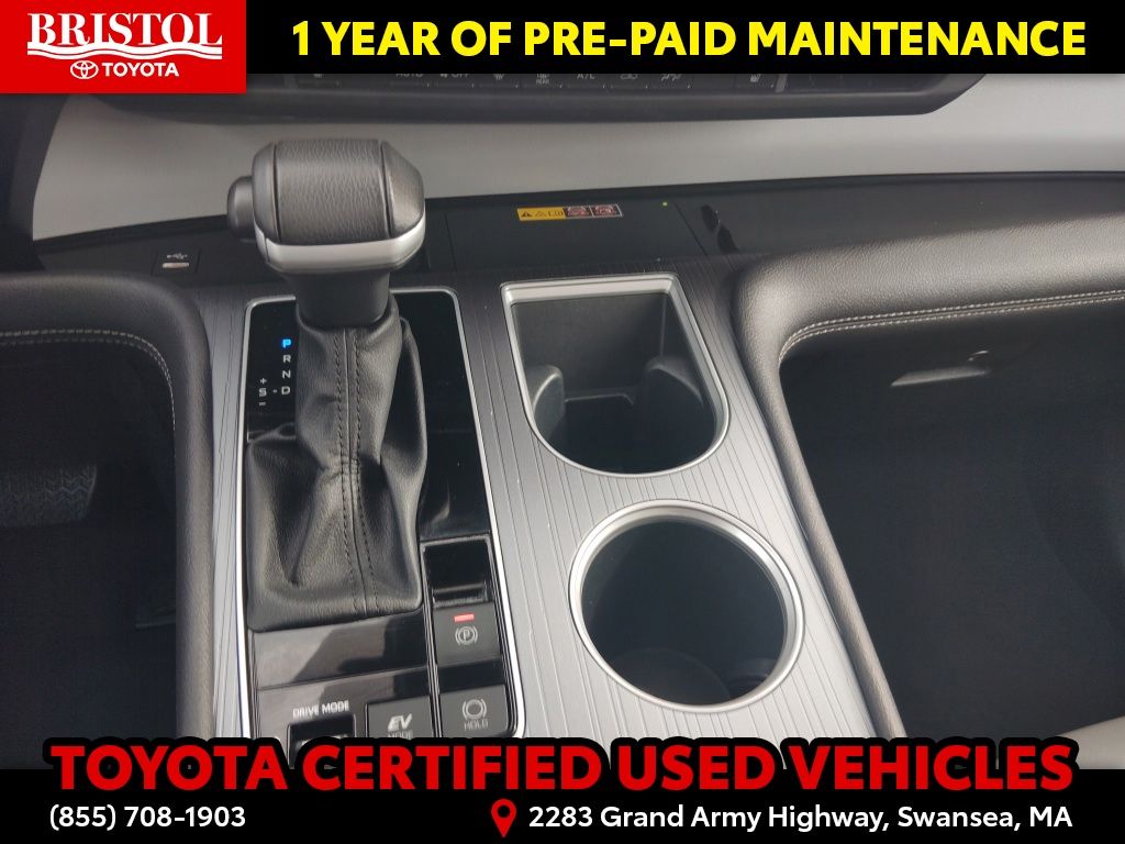 Used 2025 Toyota Sienna Van