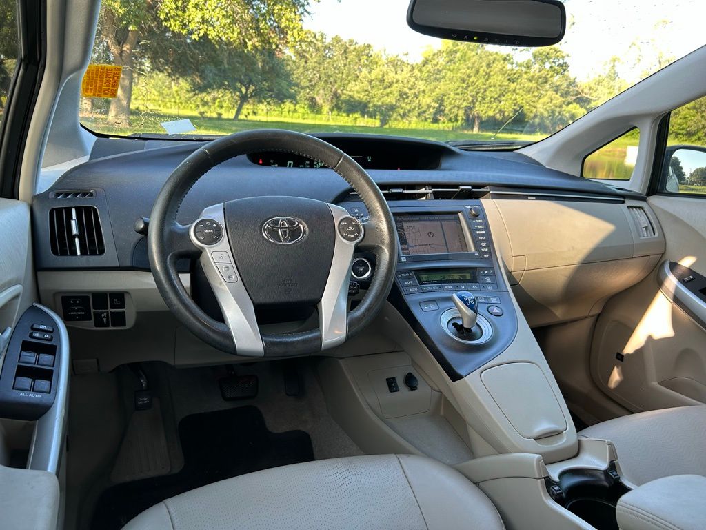 Thumbnail: 2010 Toyota Prius - 12