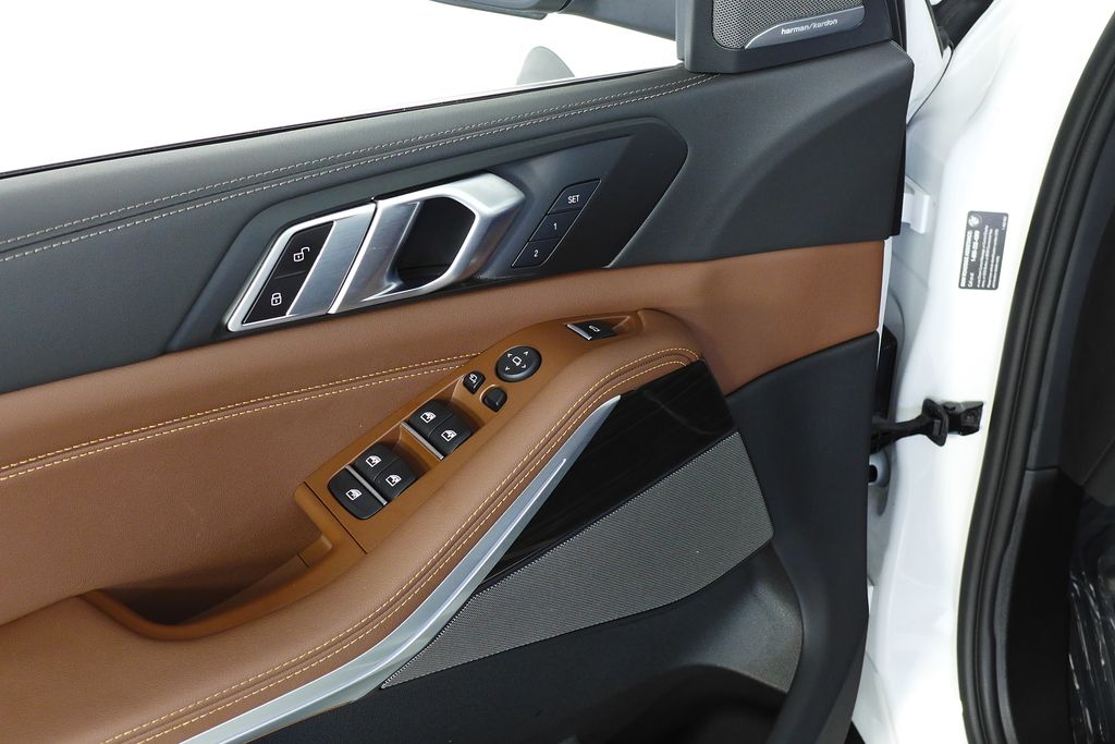 2024 BMW X5 xDrive40i 12