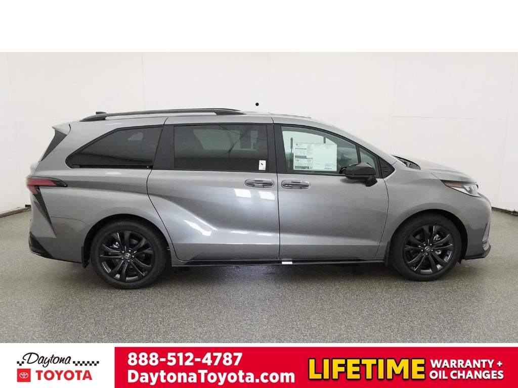 New 2026 Toyota Sienna Van