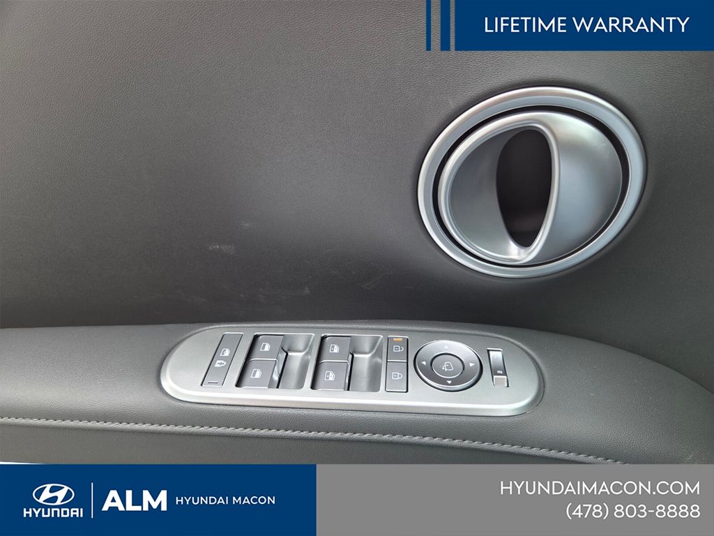 New 2026 White Hyundai SEL Premium image 29