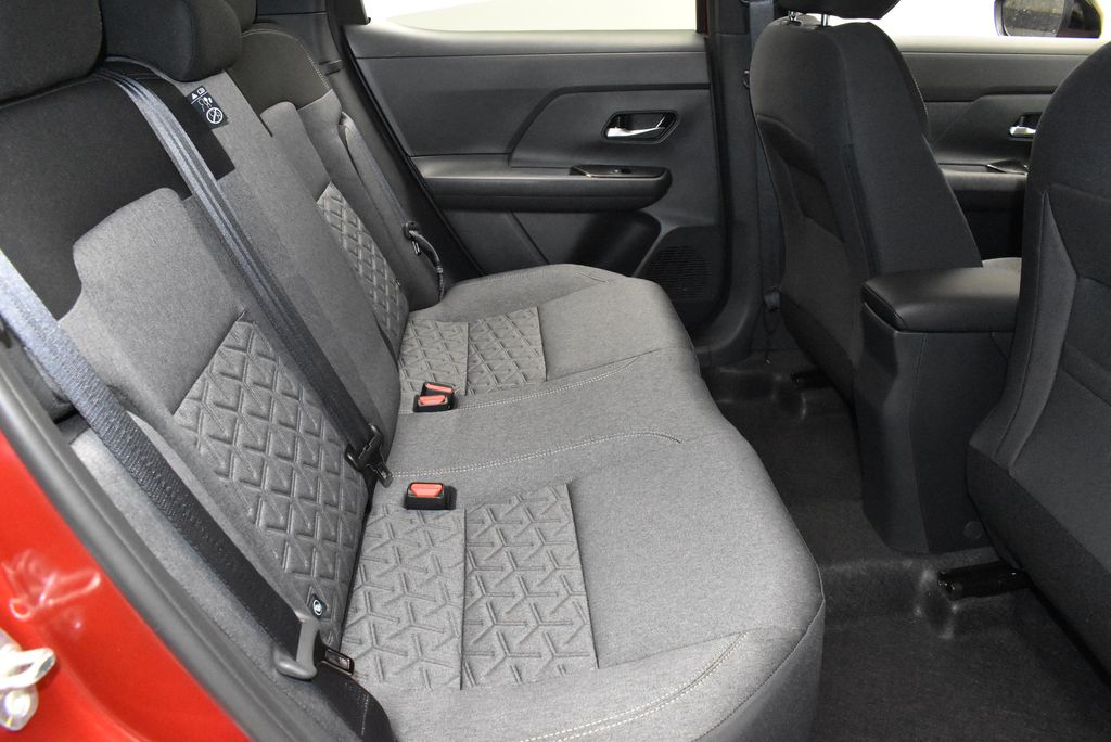 Thumbnail: 2026 Nissan Kicks - 28