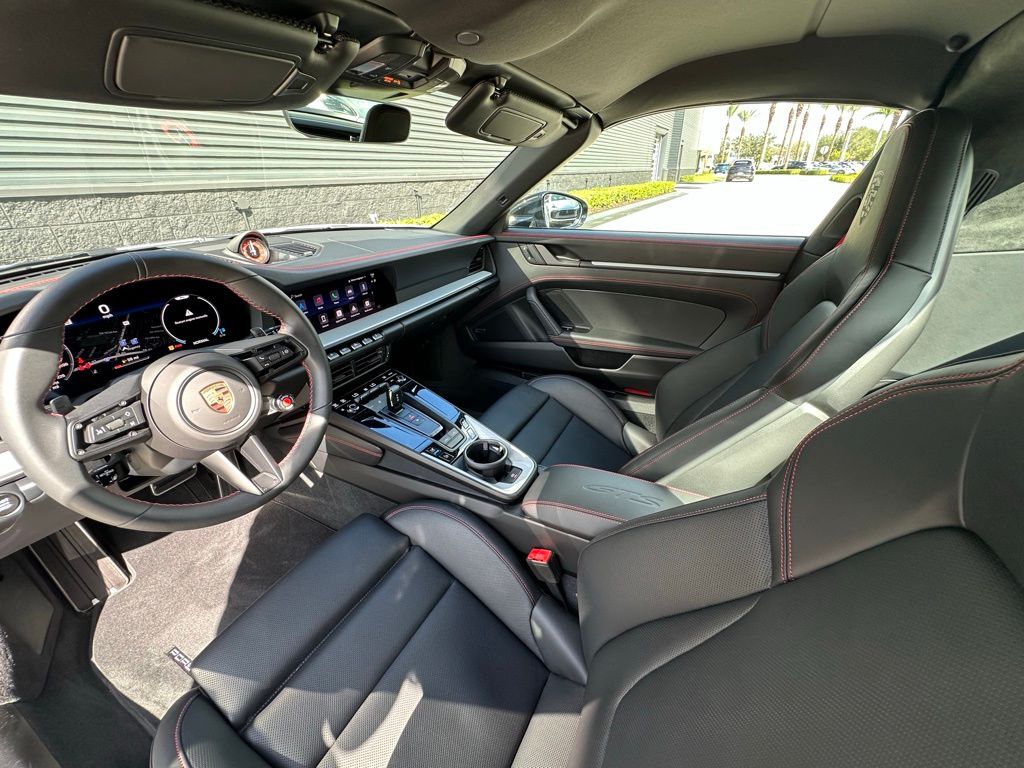 Thumbnail: 2026 Porsche 911 - 4