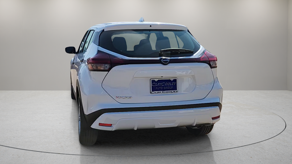 2025 Nissan Kicks Play