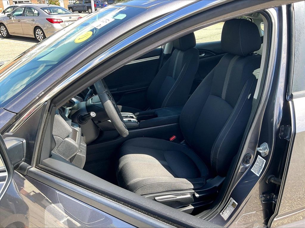 2016 Honda Civic — photo 10