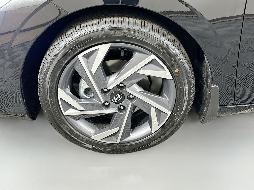 Thumbnail: 2026 Hyundai Elantra - 22