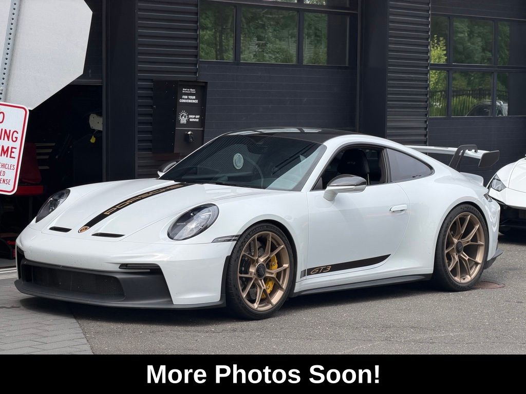 Carrara White Metallic 2022 Porsche 911 Coupe Rear-Wheel Drive 7-Speed Automatic