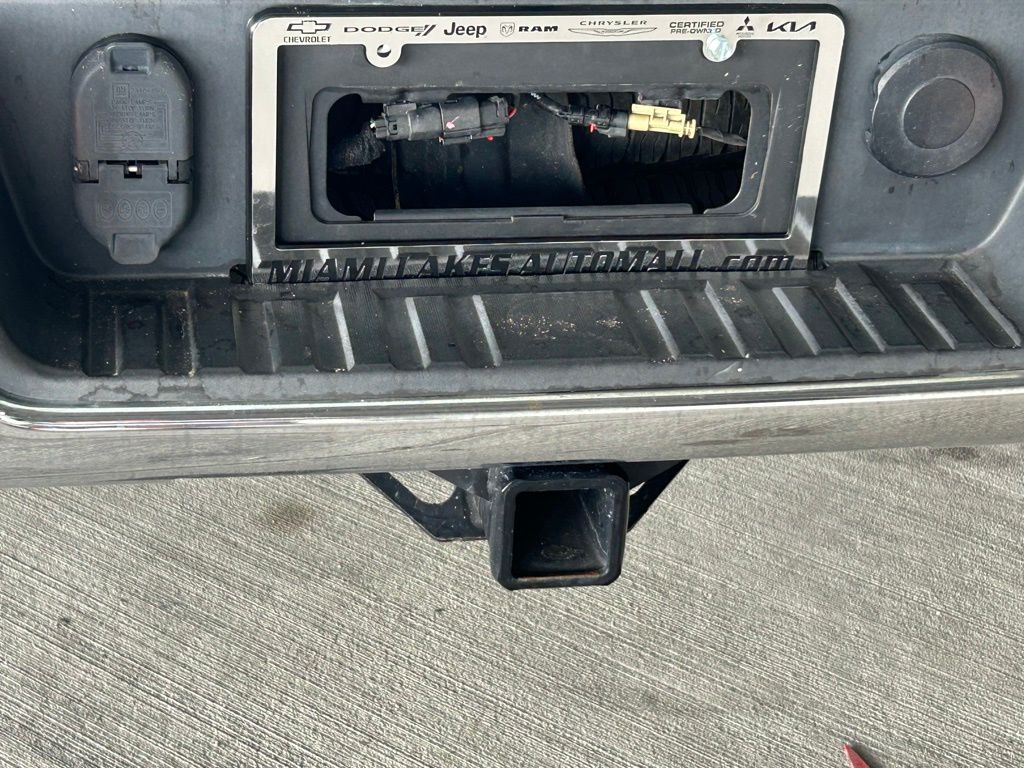 Used 2021 Summit White Chevrolet Work Truck image 31