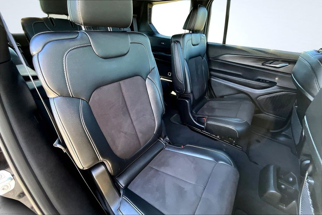 2024 Jeep Grand Cherokee L Altitude X Black at Traditions Chevrolet