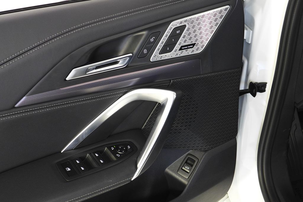 Thumbnail: 2023 BMW X1 - 12