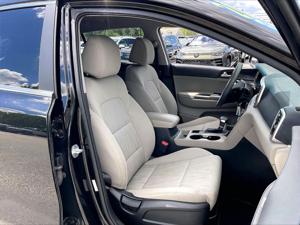 2020 Kia Sportage — photo 10