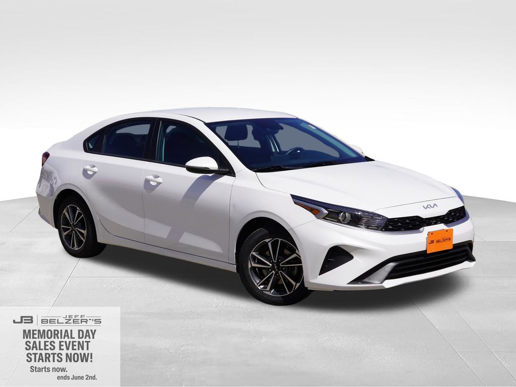 2023 Kia Forte LXS FWD
